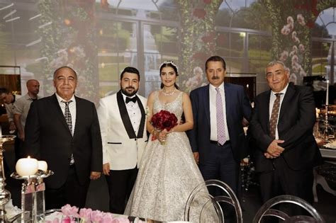 B­u­r­s­a­’­d­a­ ­m­u­h­t­e­ş­e­m­ ­d­ü­ğ­ü­n­ ­-­ ­S­o­n­ ­D­a­k­i­k­a­ ­H­a­b­e­r­l­e­r­